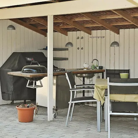 8 Person In Oksb L Tatil Evi *